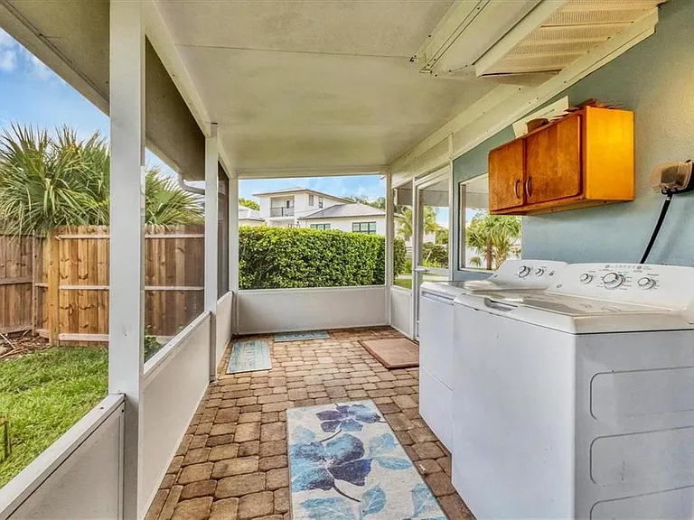 1686 Chapline Ln — Photo 23