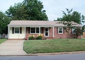 1st image of 4916 Narragansett Dr