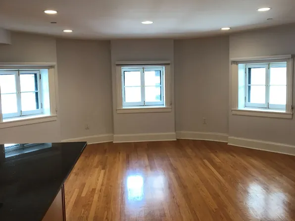 1519 Spruce St Floor 4, Philadelphia, PA 19102