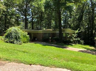 116 Crestwood Dr, Columbus, MS 39705