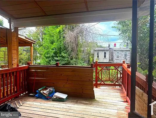 604 Appleton St — Photo 6