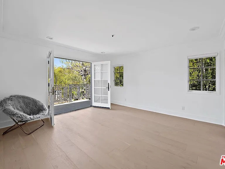 2387 Stratford Cir — Photo 39
