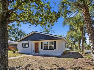 6052 Central Ave, New Port Richey, FL 34653