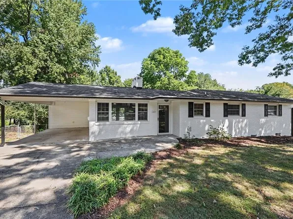 1019 Redding Rd, Asheboro, NC 27203