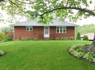 611 Davidson Dr, Rochester, PA 15074