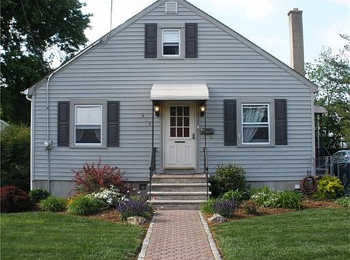 1st image of 429 Douglas Ave