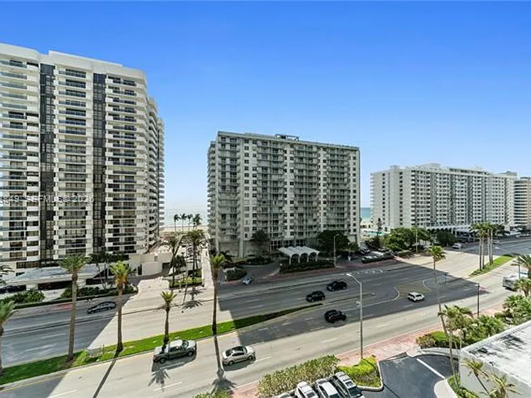 5700 Collins Ave #8A — Photo 3