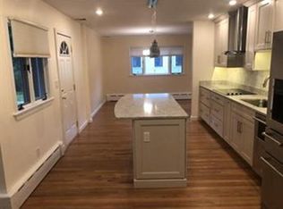 102 Crestview Rd #1, Belmont, MA 02478