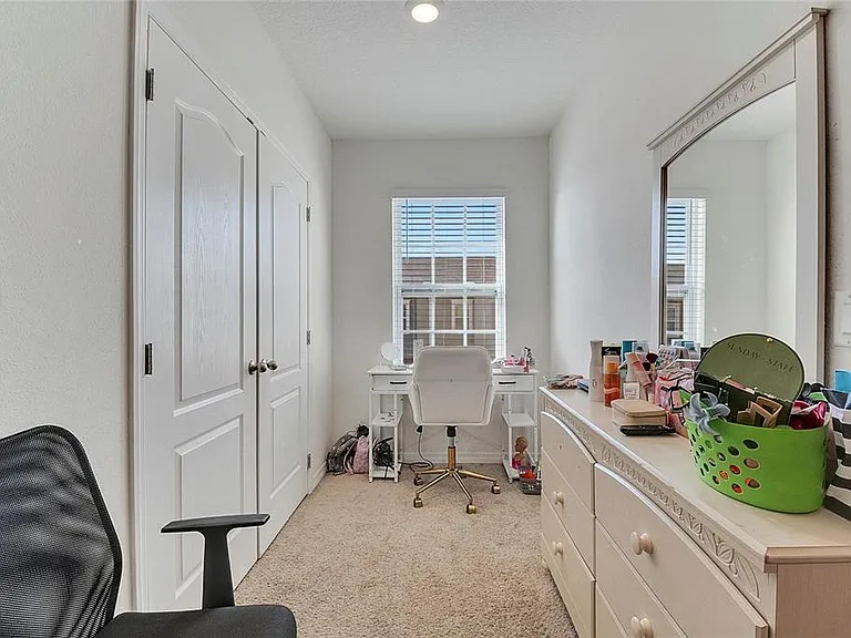 1394 Yellow Finch Dr — Photo 72