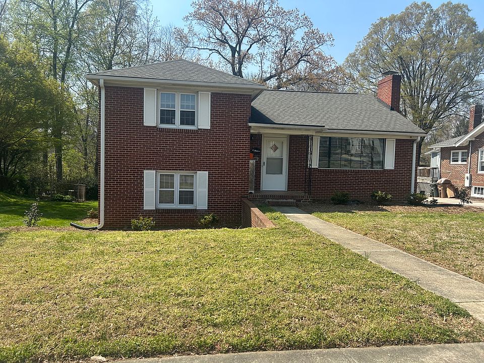 1st image of 114 S Elam Ave