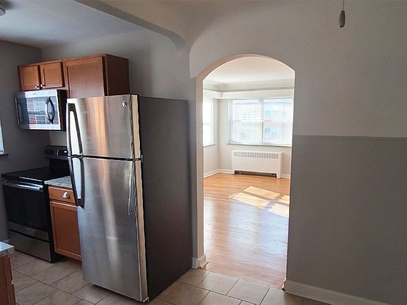 2nd image of 2702 Edroy Ct #2742-42