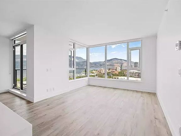 2nd image of 1588 Ellis St #1802