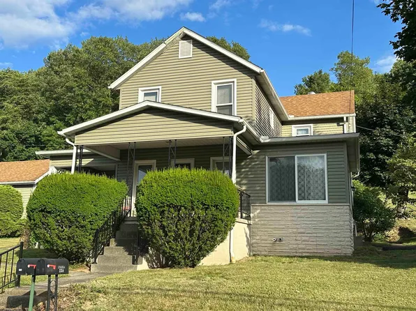 244 Haymond Rd, Grafton, WV 26354