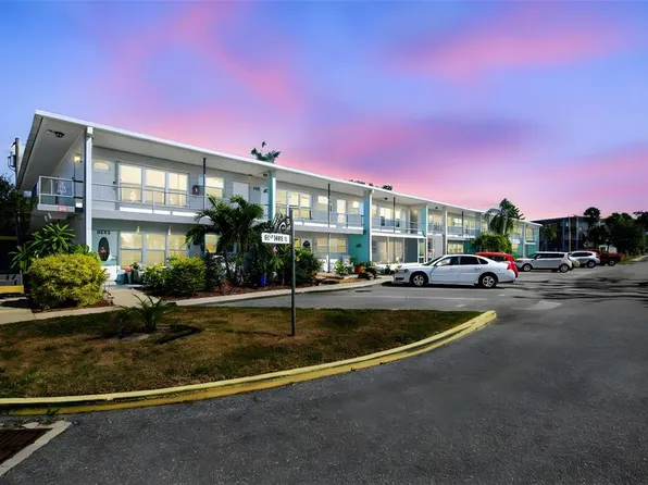 5861 42nd Ter N APT 1712, Kenneth City, FL 33709