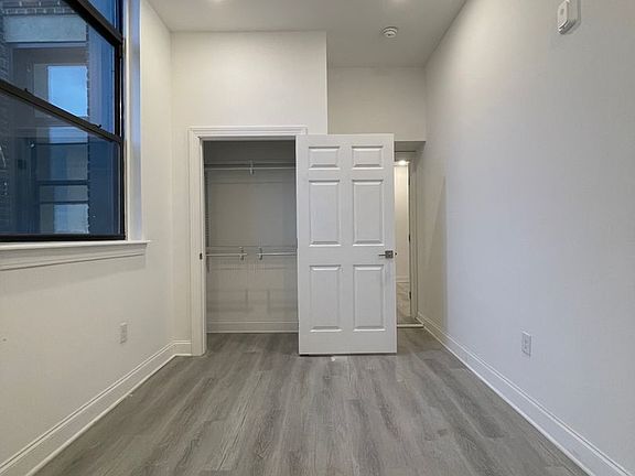 5th image of 1600 W Hunting Park Ave #218