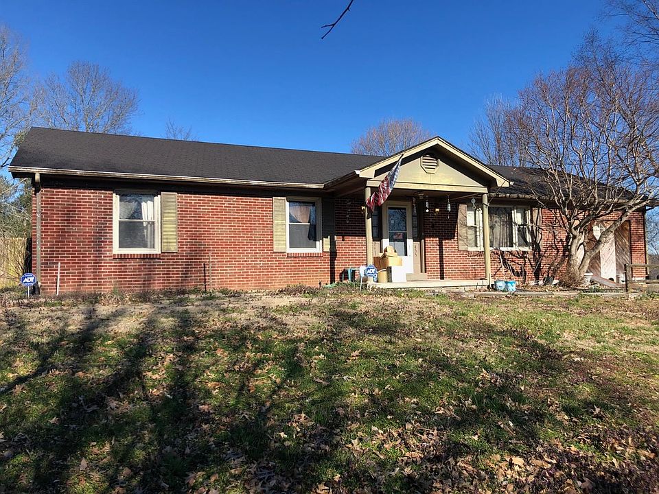 2nd image of 455 Oak Dr