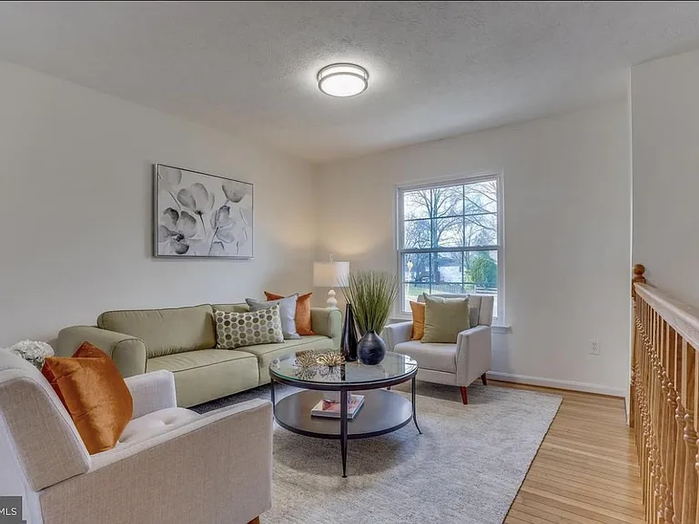 2801 Reign St — Photo 3