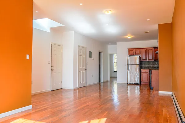 Rented by Avenue Sotheby's International Realty | media 2