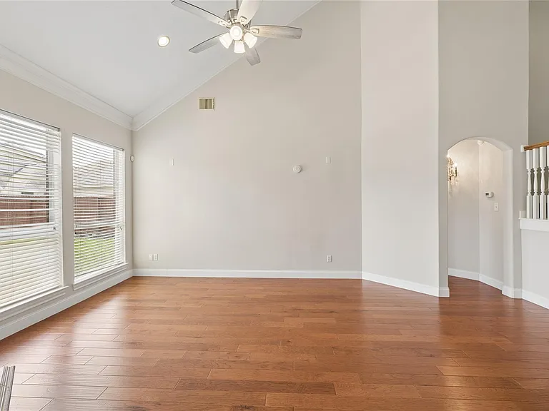 6414 Pinewood Trace Ln — Photo 8