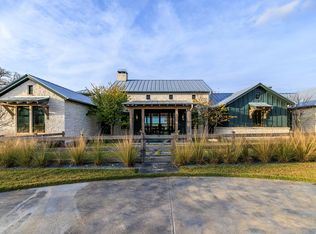 120 Fabelhaft Cir, Fredericksburg, TX 78624