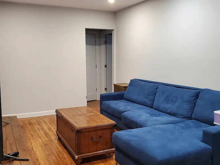 427 W 51st St #2H — Photo 4
