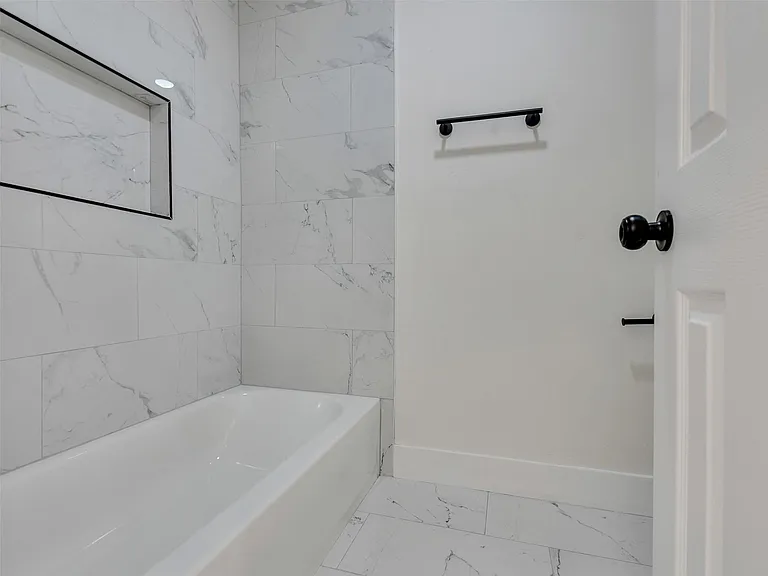 246 Cedar Elm Ln — Photo 42