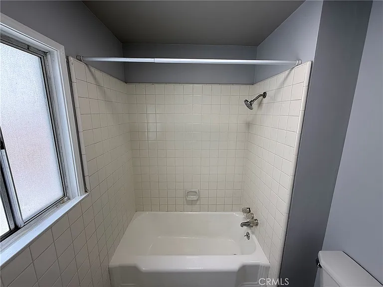 10172 Vena Ave — Photo 4