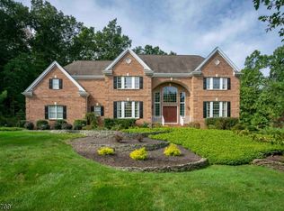 11 Loren Way, Warren, NJ 07059