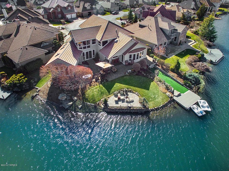 2003 Evergreen Court - Yakima