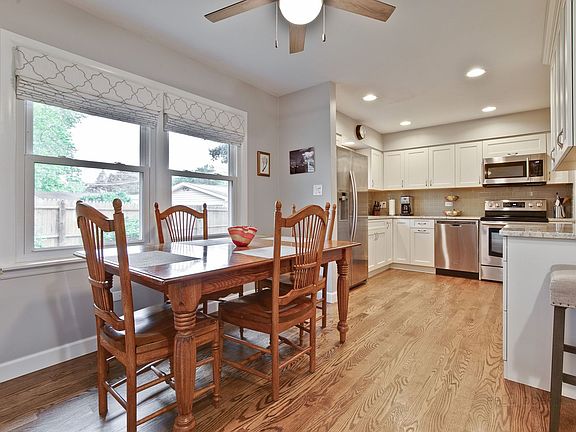 4th image of 503 Dawes St