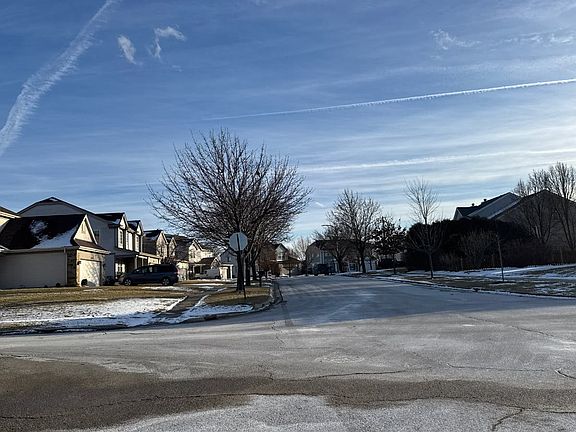 5th image of 1669 Montclair Dr