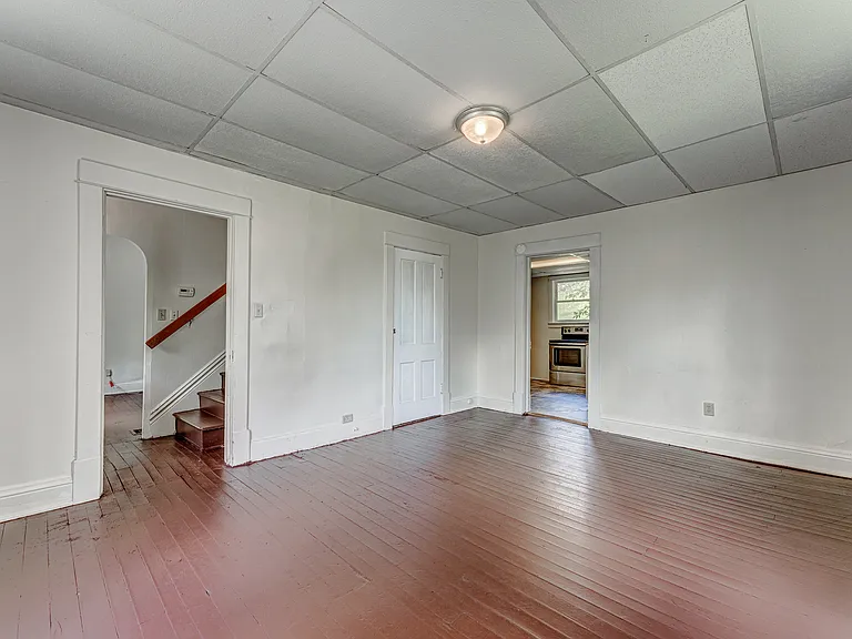 975 Dorsey Ave — Photo 18