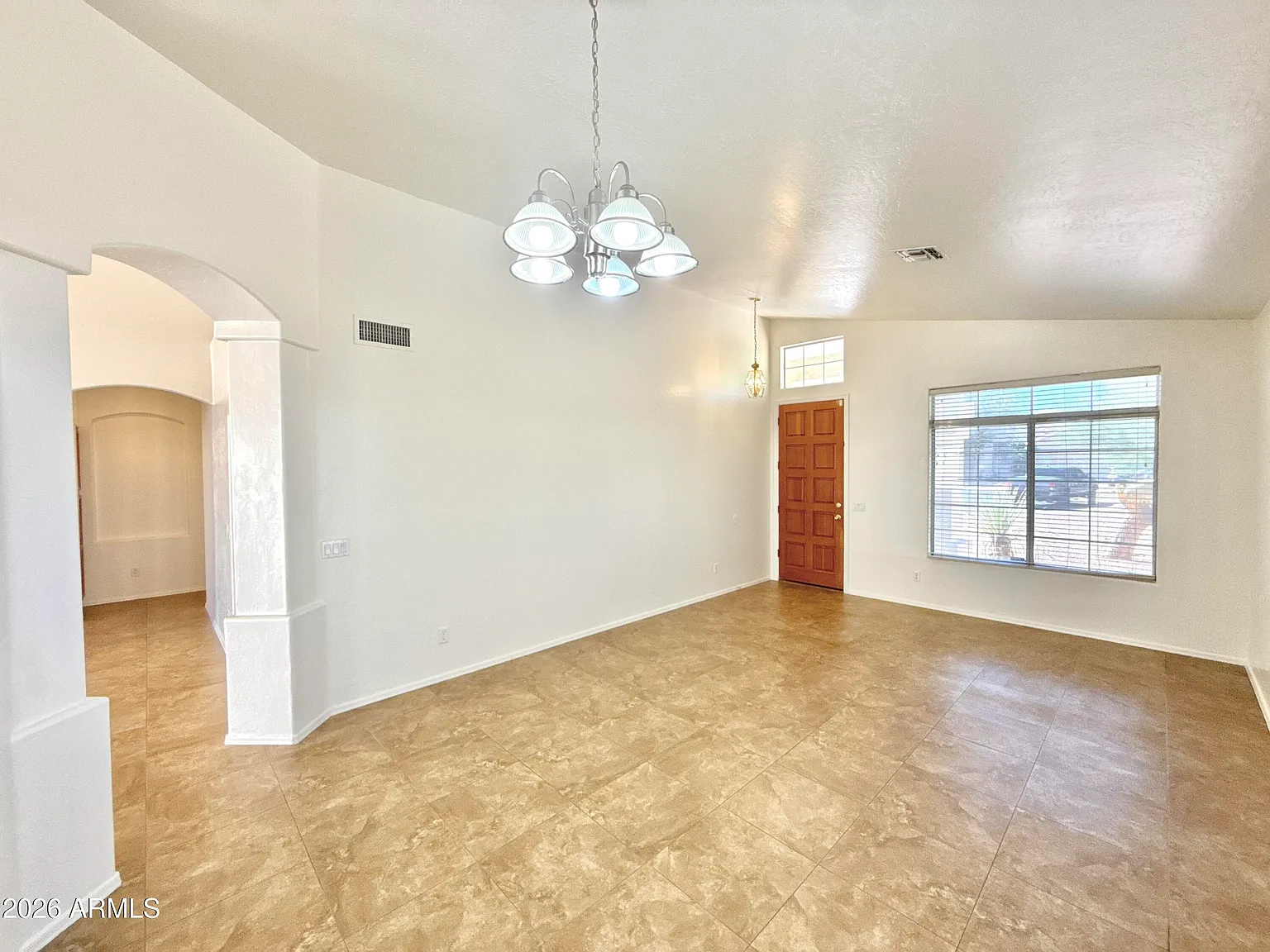 4 bed, 2.0 bath, 1845 sqft, $2,000 — Photo 3