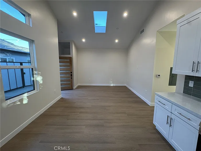 17522 1/2 Tribune St — Photo 2
