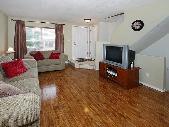 Main level living room