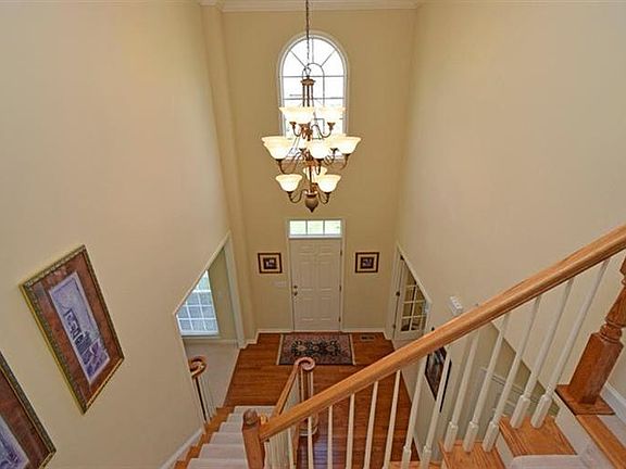 2nd image of 1721 Amberwood Way