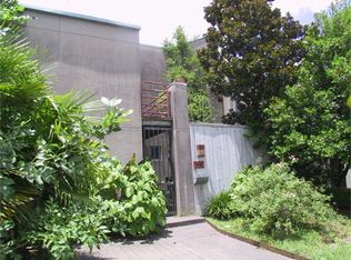 6201 Westcott St, Houston, TX 77007