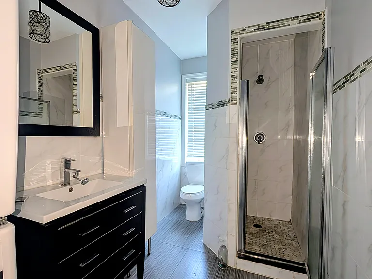 731 Madison St #1 — Photo 6