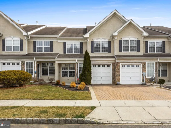 33 Beaumont Pl, Westampton, NJ 08060