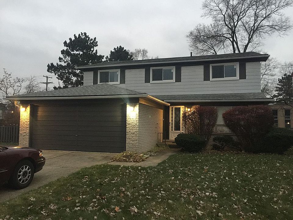 1st image of 18409 Hilton Dr