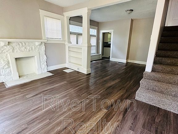 2nd image of 1585 Waverly Ave
