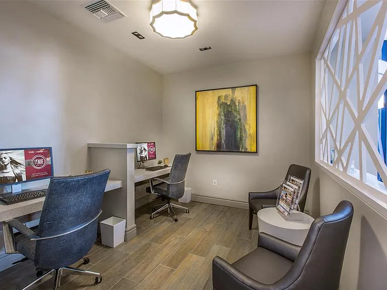 Venue Apartments — Photo 20