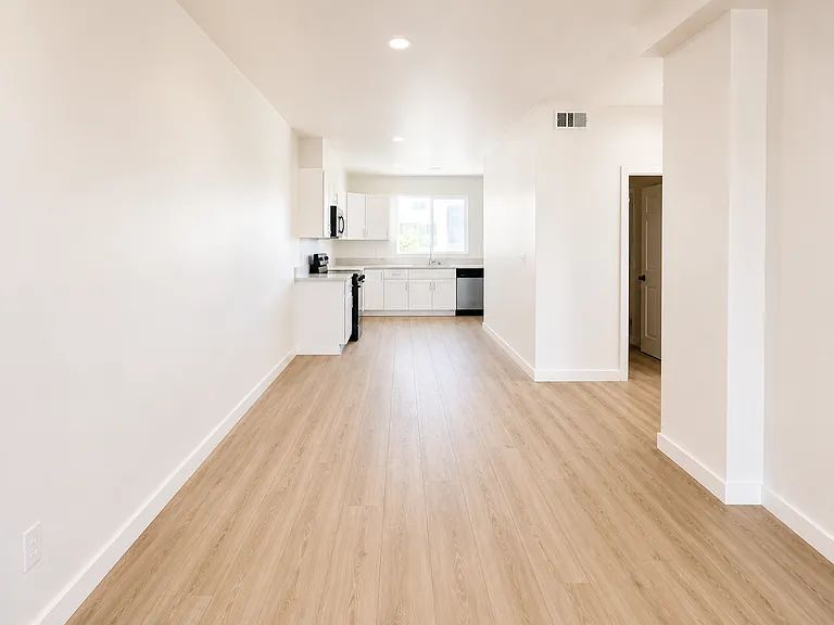 38206 Sierra Hwy — Photo 10