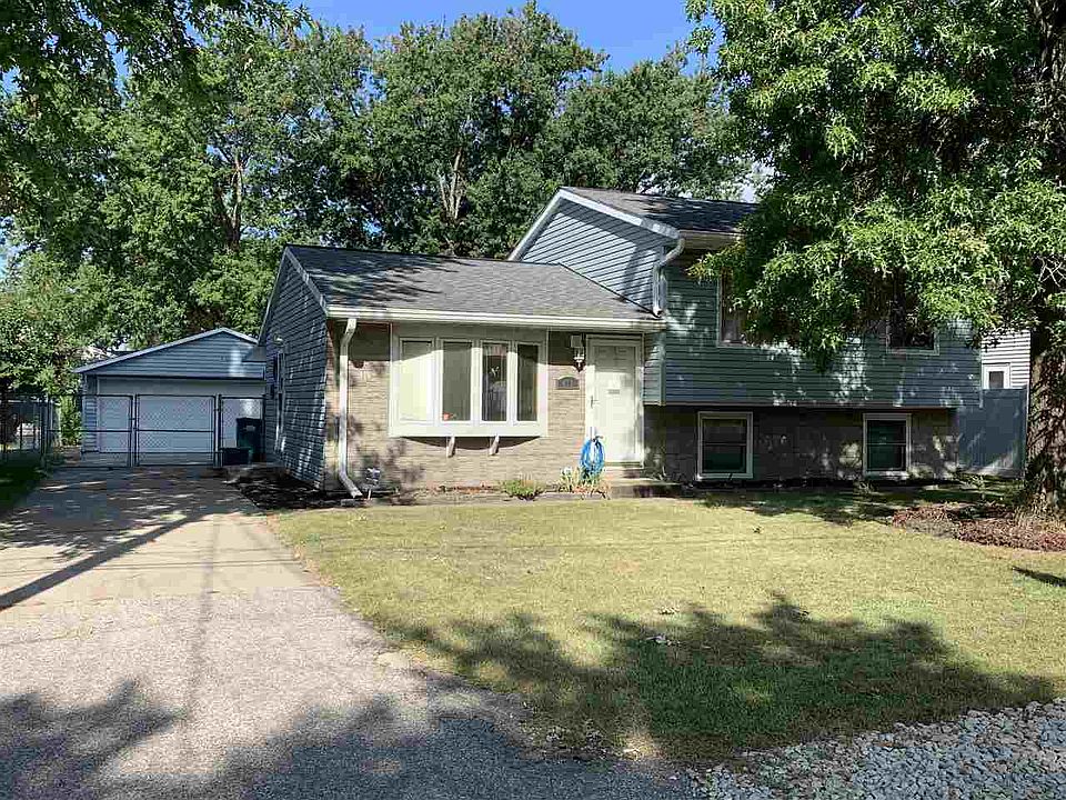 1st image of 415 Miner Dr