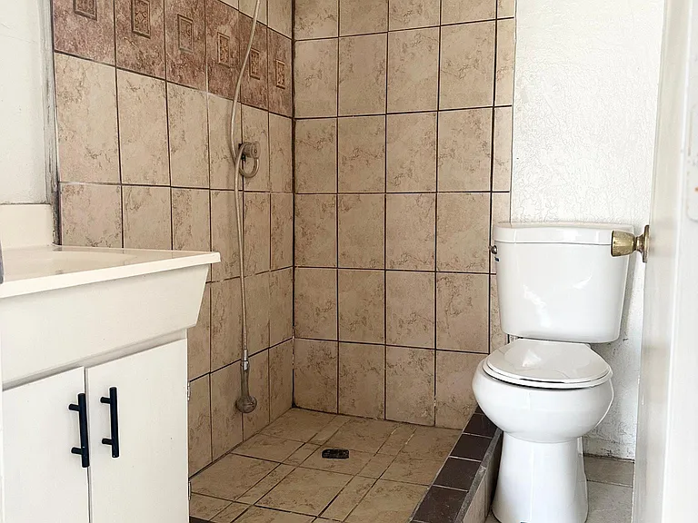 678 N Brundage Ave — Photo 4