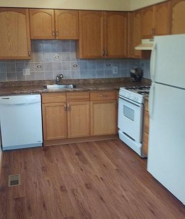 3rd image of 13019 Blakeslee Dr #2