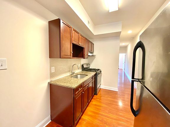 2nd image of 989 N Marshall St APT 3
