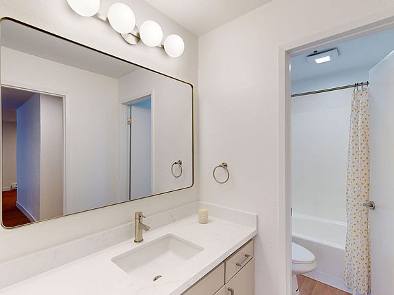 5th image of 620 Iris Ave APT 342