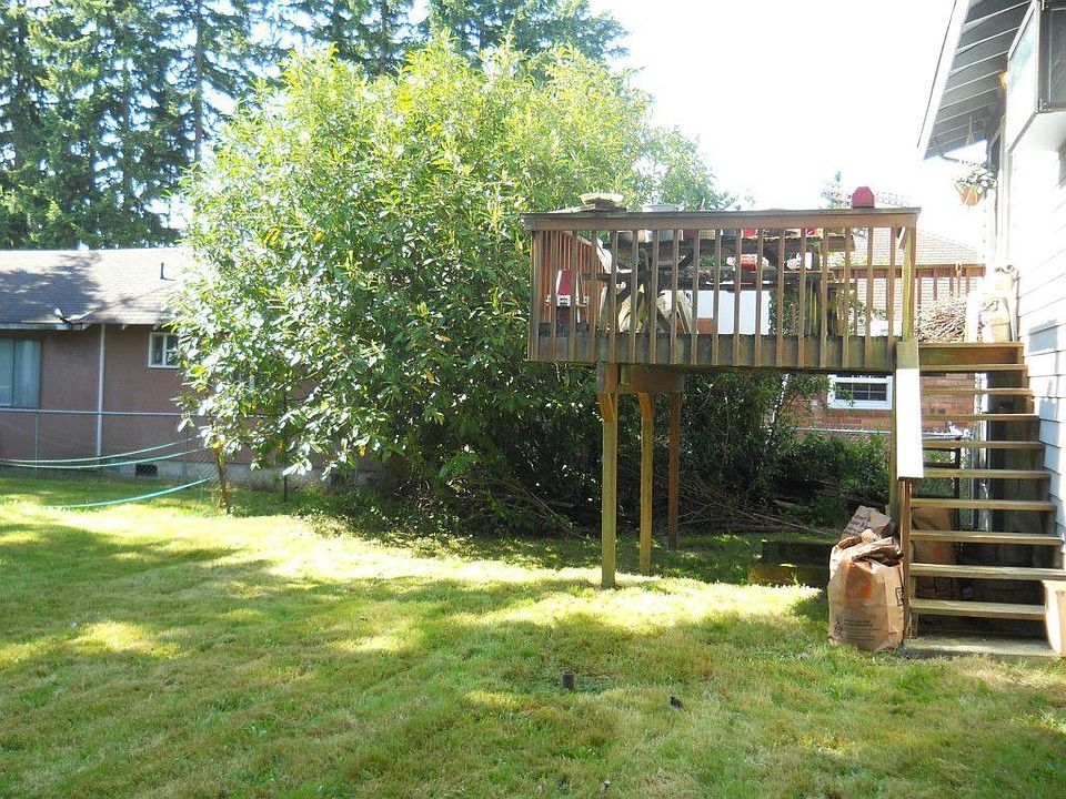 2nd image of 13050 Corliss Ave N
