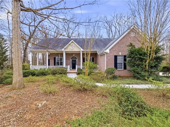 196 Melvin Dr, Jefferson, GA 30549
